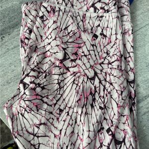 JoyLab Pink and Black Patterned Leggings